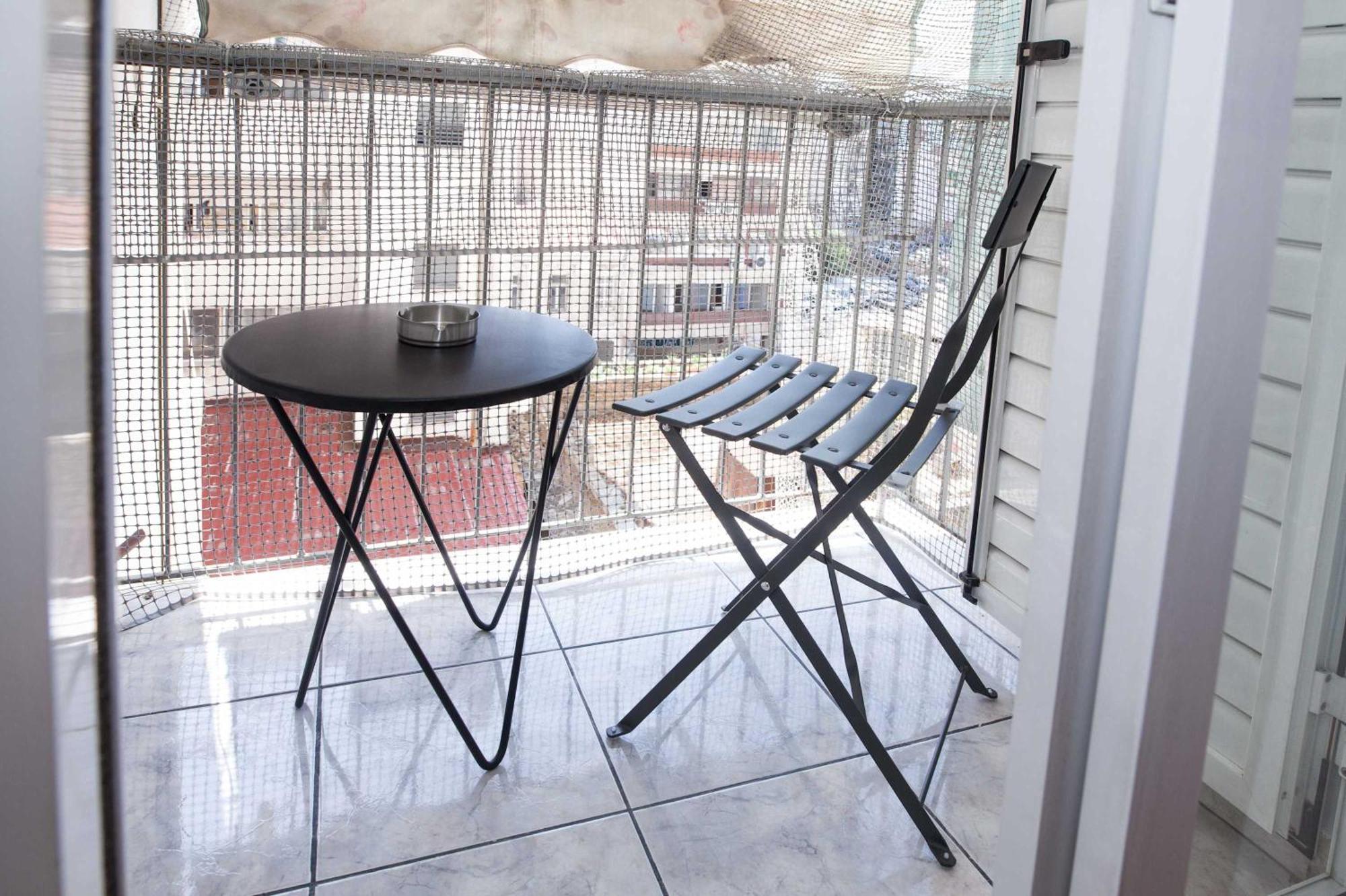Central 2 Bd Apt With Balcony By Monastiraki Athena Bagian luar foto