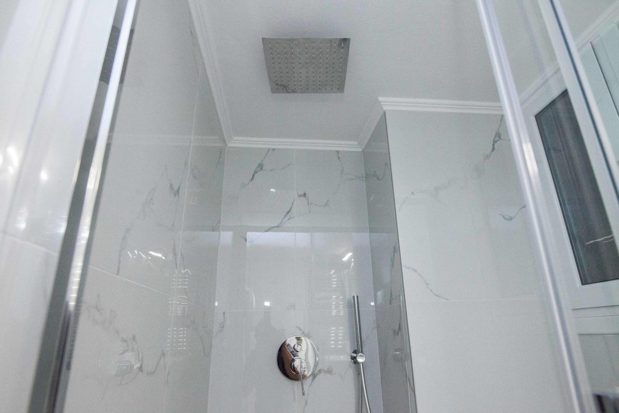 Central 2 Bd Apt With Balcony By Monastiraki Athena Bagian luar foto